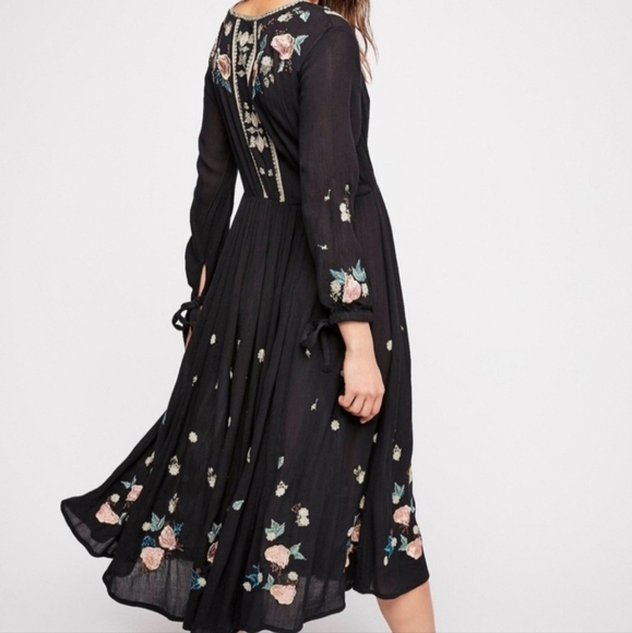 Free People The Enchanted Forest Embroidered Midi Dress New - Picture 4 of 15
